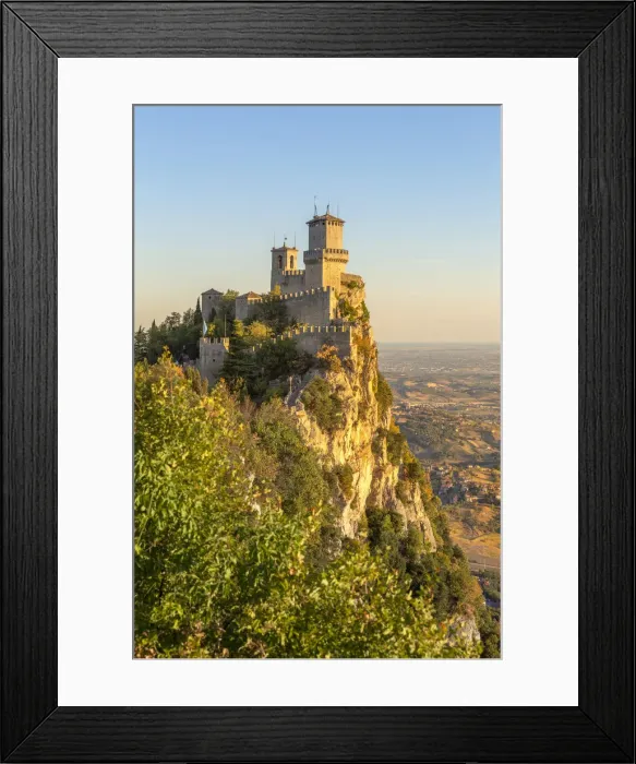 Framed Print : Republic of San Marino, Repubblica di San Marino San Marino. Torre Guaita, Pirma Torre Framed Print : Republic of San Marino, Repubblica di San Marino San Marino. Torre Guaita, Pirma Torre
