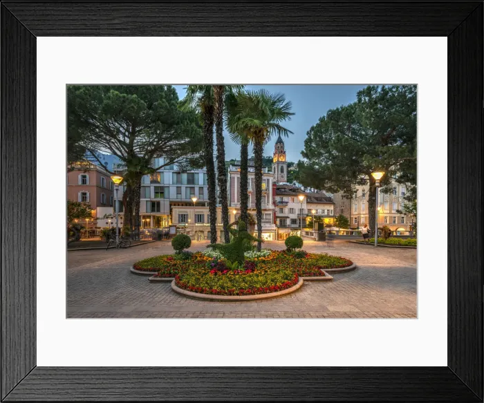 Framed Print : Merano - Meran, Trentino Alto Adige - South Tyrol, Italy Framed Print : Merano - Meran, Trentino Alto Adige - South Tyrol, Italy