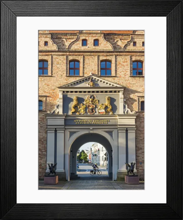 Framed Print : Rostock, Mecklenburg-Western Pomerania, Germany. Steintor (Stone Gate) Framed Print : Rostock, Mecklenburg-Western Pomerania, Germany. Steintor (Stone Gate)