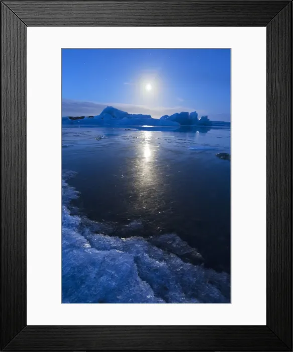 Framed Print : Iceland, South Iceland, Moonlght in Jokulsarlon lagoon Framed Print : Iceland, South Iceland, Moonlght in Jokulsarlon lagoon
