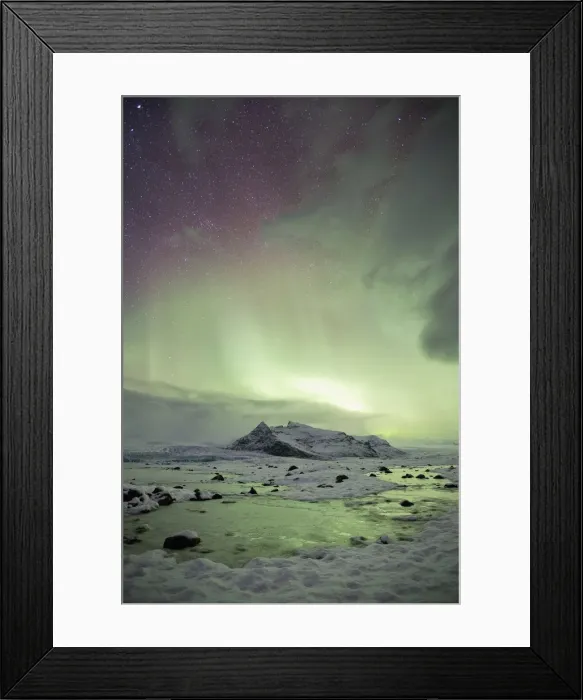 Framed Print : Iceland, South Iceland, Aurora borealis above the Jokulsarlon lagoon Framed Print : Iceland, South Iceland, Aurora borealis above the Jokulsarlon lagoon
