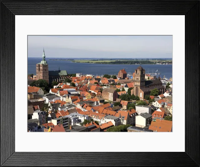 Framed Print : Stralsund, Mecklenburg-Western Pomerania, Germany Framed Print : Stralsund, Mecklenburg-Western Pomerania, Germany