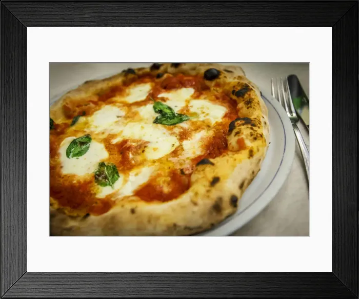 Framed Print : Europe, Italy, Naples. A freshly baken, true pizza Margherita Framed Print : Europe, Italy, Naples. A freshly baken, true pizza Margherita