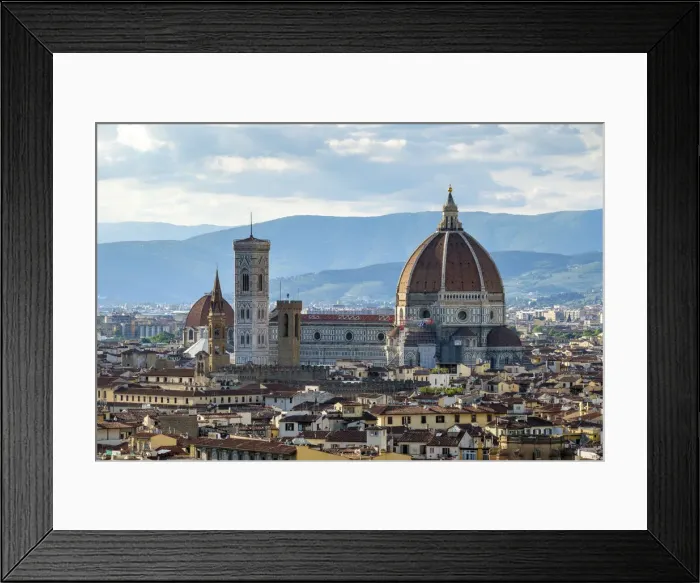 Framed Print : Florence Cathedral (Duomo di Firenze) and buildings in the old town, Florence (Firenze) Framed Print : Florence Cathedral (Duomo di Firenze) and buildings in the old town, Florence (Firenze)