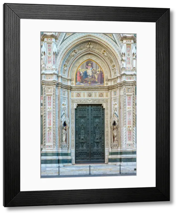 Framed Print : Gothic Revival facade of Florence Cathedral (Duomo di Firenze) Framed Print : Gothic Revival facade of Florence Cathedral (Duomo di Firenze)