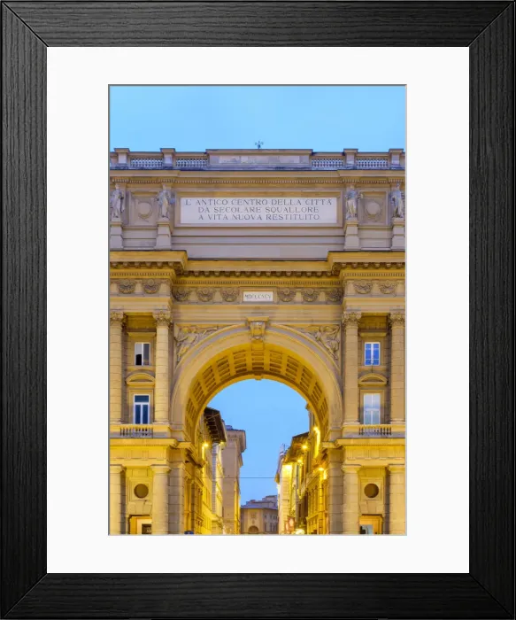 Framed Print : The triumphal arch on Piazza della Repubblica (Republic Square), Florence (Firenze) Framed Print : The triumphal arch on Piazza della Repubblica (Republic Square), Florence (Firenze)