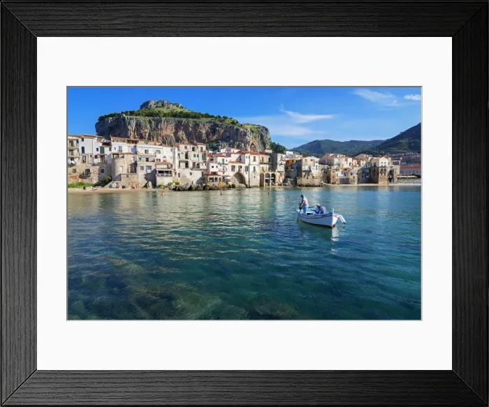 Framed Print : Fishermen, Cefalu, Sicily, Italy, Europe Framed Print : Fishermen, Cefalu, Sicily, Italy, Europe
