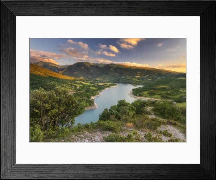 Framed Print : Italy, Marche. Macerata district. Monti Sibillini National Park. Fiastra Lake Framed Print : Italy, Marche. Macerata district. Monti Sibillini National Park. Fiastra Lake