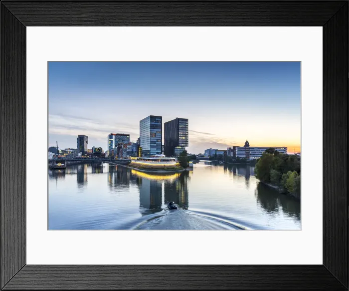 Framed Print : Hyatt hotel, media harbour, Düsseldorf, North Rhine Westphalia, Germany