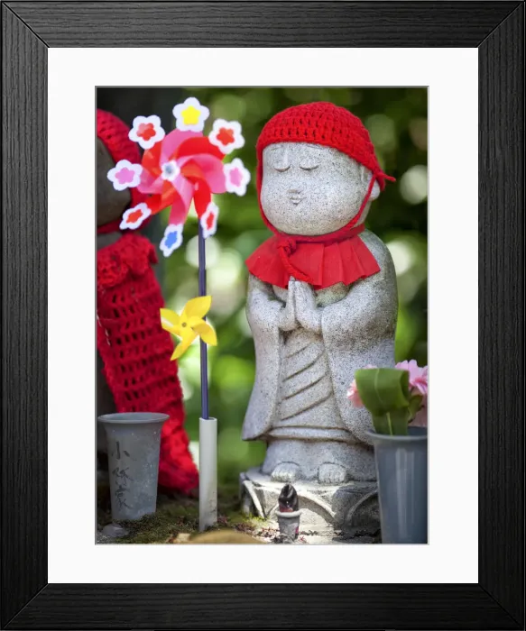 Framed Print : Jizo statue at the Zojo-ji temple, Minato, Tokyo, Japan Framed Print : Jizo statue at the Zojo-ji temple, Minato, Tokyo, Japan