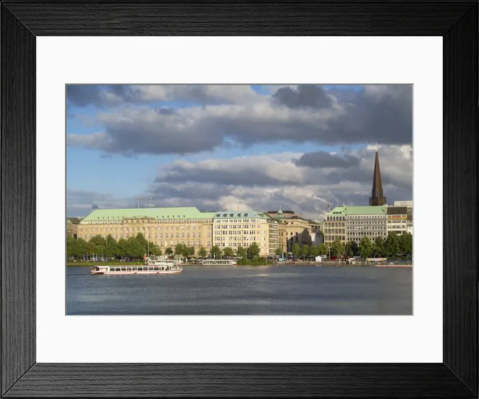 Framed Print : Binnenalster Lake, Hamburg, Germany Framed Print : Binnenalster Lake, Hamburg, Germany
