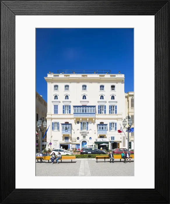 Framed Print : Malta, South Eastern Region, Valletta. The exterior of the Castille Hotel Framed Print : Malta, South Eastern Region, Valletta. The exterior of the Castille Hotel