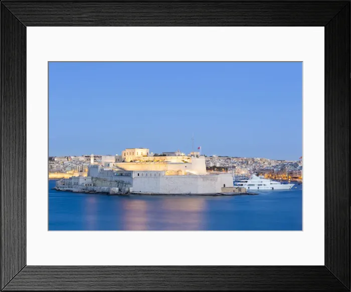Framed Print : Malta, South Eastern Region, Valletta. Grand Harbour and Fort St Angelo in Vittoriosa Framed Print : Malta, South Eastern Region, Valletta. Grand Harbour and Fort St Angelo in Vittoriosa