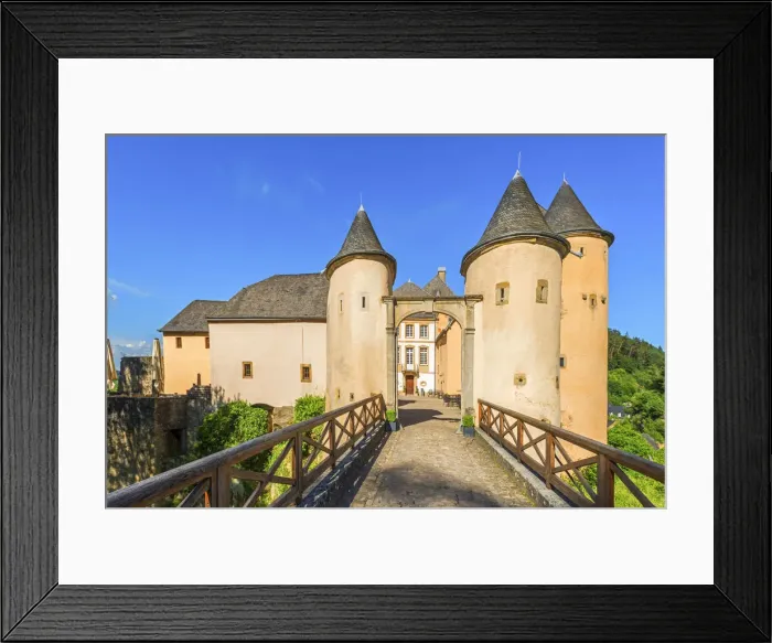 Framed Print : Bourglinster castle, Kanton Grevenmacher, Luxembourg Framed Print : Bourglinster castle, Kanton Grevenmacher, Luxembourg