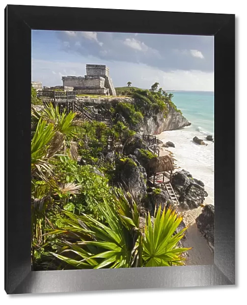 Mexico, Quintana Roo, Riviera Maya, Tulum. Mayan Ruins on the clifftop by the sea