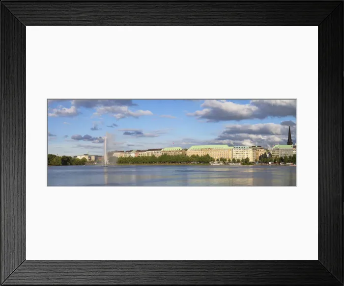 Framed Print : Binnealster Lake, Hamburg, Germany Framed Print : Binnealster Lake, Hamburg, Germany