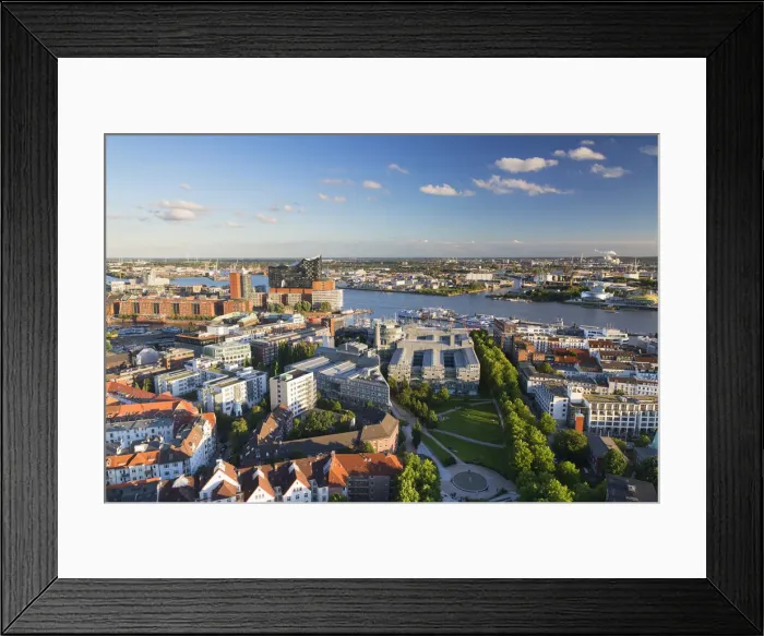 Framed Print : View of Elbphilharmonie, harbour and Elbe River, Hamburg, Germany Framed Print : View of Elbphilharmonie, harbour and Elbe River, Hamburg, Germany