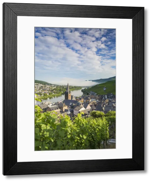 Framed Print : View of River Moselle and Bernkastel-Kues, Rhineland-Palatinate, Germany Framed Print : View of River Moselle and Bernkastel-Kues, Rhineland-Palatinate, Germany