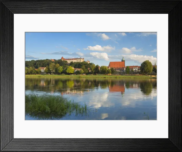 Framed Print : View of River Elbe and Sonnenstein Castle, Pirna, Saxony, Germany Framed Print : View of River Elbe and Sonnenstein Castle, Pirna, Saxony, Germany