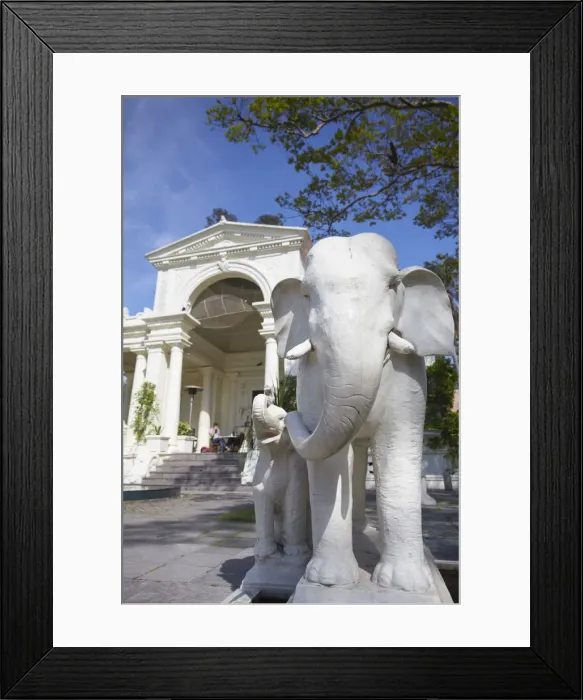 Framed Print : Garden of Dreams, Thamel, Kathmandu, Nepal