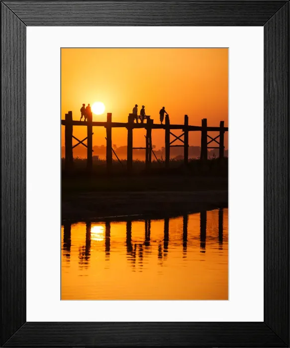 Framed Print : U Bein Bridge (longest teak bridge in the world) at sunset, Amarapura, Mandalay, Burma Framed Print : U Bein Bridge (longest teak bridge in the world) at sunset, Amarapura, Mandalay, Burma