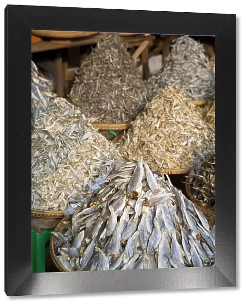 Asia, Southeast Asia, Myanmar, Sagaing, Monywa, dried fish for sale in the market