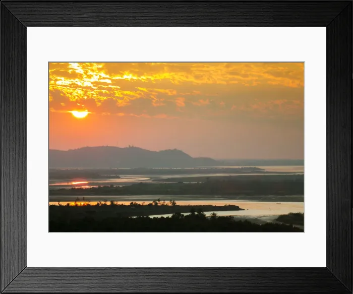 Framed Print : Asia, Southeast Asia, Myanmar, Mawlamyine, view over the Thanlwin (Salween) river Framed Print : Asia, Southeast Asia, Myanmar, Mawlamyine, view over the Thanlwin (Salween) river