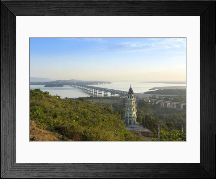 Framed Print : Asia, Southeast Asia, Myanmar, Mon district, Mawlamyine, views over the Thanlwin Framed Print : Asia, Southeast Asia, Myanmar, Mon district, Mawlamyine, views over the Thanlwin