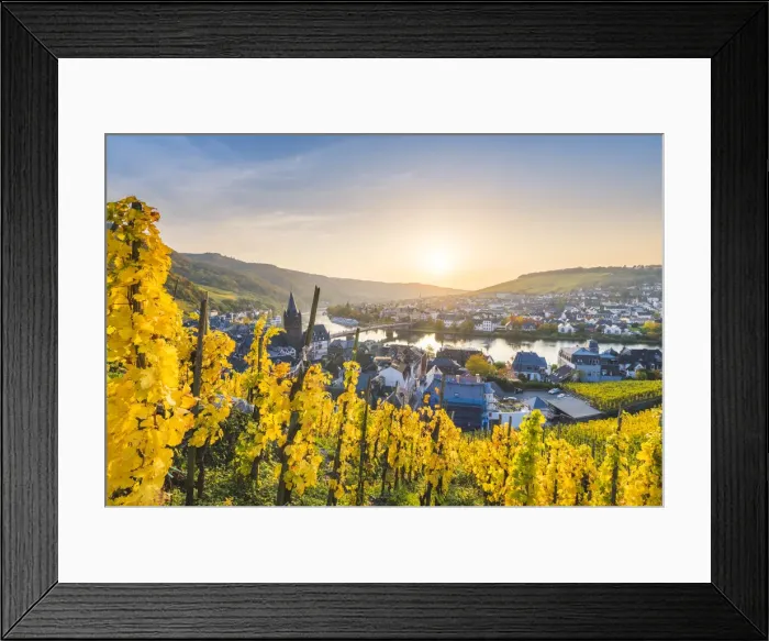 Framed Print : Bernkastel-Kues, Bernkastel-Wittlich district, Rhineland-Palatinate, Germany Framed Print : Bernkastel-Kues, Bernkastel-Wittlich district, Rhineland-Palatinate, Germany