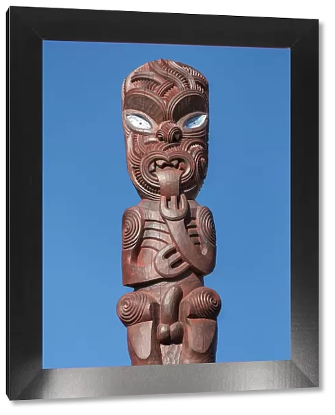 Australasia, New Zealand, North Island, Waikato Region, Hamilton, Maori Statue
