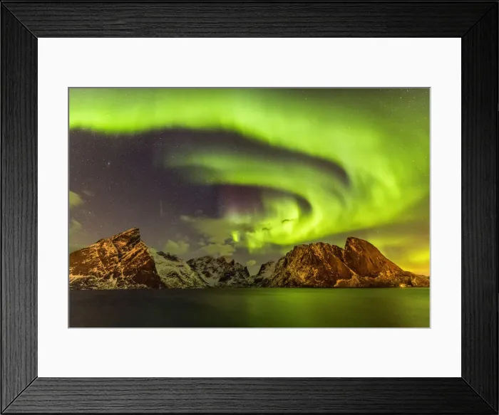 Framed Print : Aurora over Mountains, Lofoten Islands, Norway Framed Print : Aurora over Mountains, Lofoten Islands, Norway