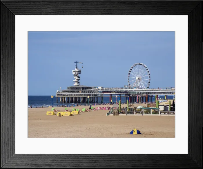 Framed Print : Scheveningen Beach, The Hague, South Holland, The Netherlands
