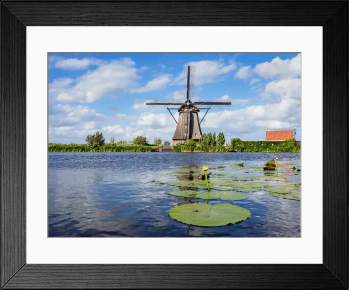 Framed Print : Windmill in Kinderdijk, UNESCO World Heritage Site, South Holland, The Netherlands Framed Print : Windmill in Kinderdijk, UNESCO World Heritage Site, South Holland, The Netherlands