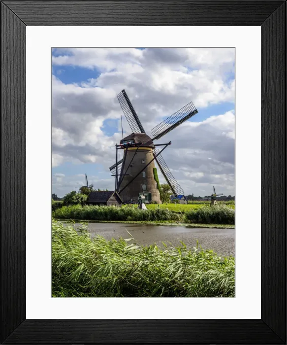 Framed Print : Windmill in Kinderdijk, UNESCO World Heritage Site, South Holland, The Netherlands Framed Print : Windmill in Kinderdijk, UNESCO World Heritage Site, South Holland, The Netherlands
