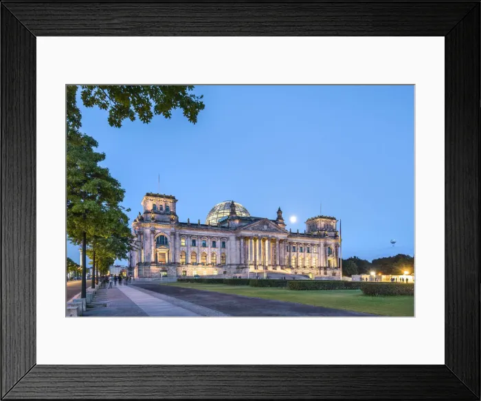 Framed Print : Full moon over the Reichstag, Berlin, Germany Framed Print : Full moon over the Reichstag, Berlin, Germany