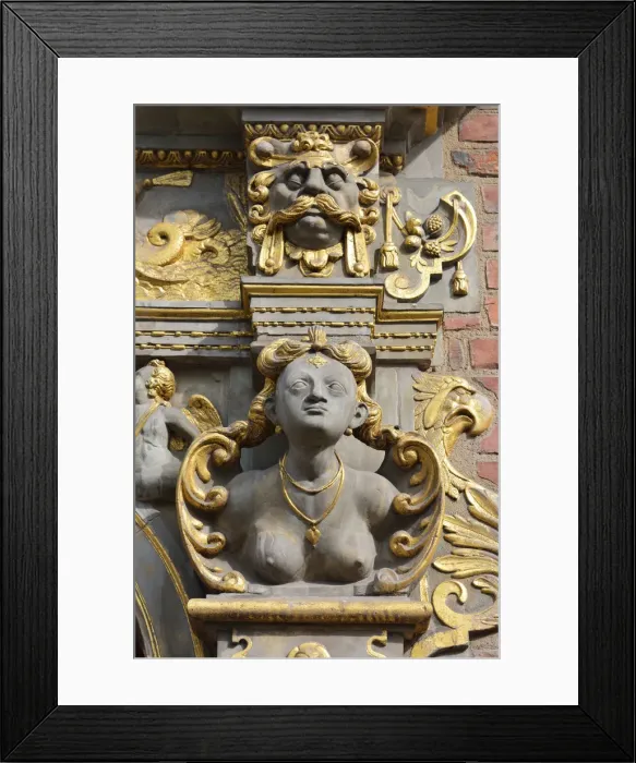 Framed Print : Detail of a historical house in Dlugi Targ, the Long Market Street, in the Old Town Framed Print : Detail of a historical house in Dlugi Targ, the Long Market Street, in the Old Town