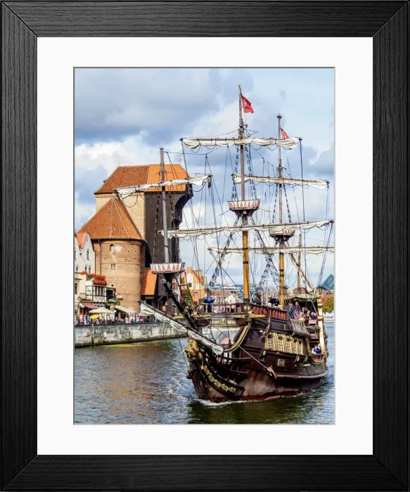 Framed Print : Poland, Pomeranian Voivodeship, Gdansk, Old Town, Motlawa River and Medieval Port Framed Print : Poland, Pomeranian Voivodeship, Gdansk, Old Town, Motlawa River and Medieval Port