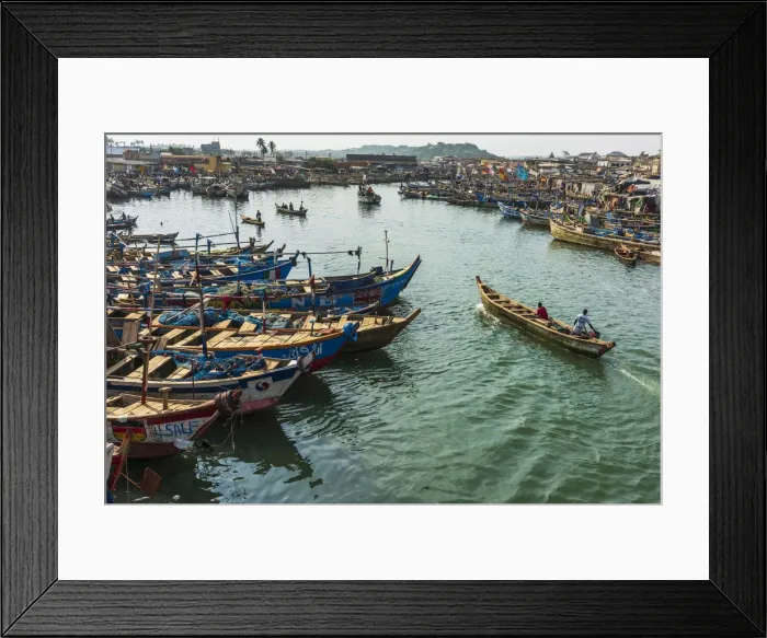 Framed Print : Africa, Ghana, Elmina harbour. Fishermen with their boats returning to the market Framed Print : Africa, Ghana, Elmina harbour. Fishermen with their boats returning to the market