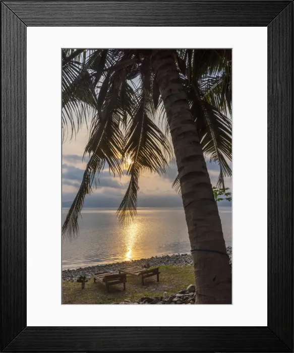 Framed Print : Ghana, Lake Bosomtwe. Sunset seen from a lodge Framed Print : Ghana, Lake Bosomtwe. Sunset seen from a lodge