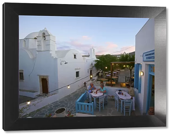 Taverne in Chora, Folegandros, Cyclades, Greece