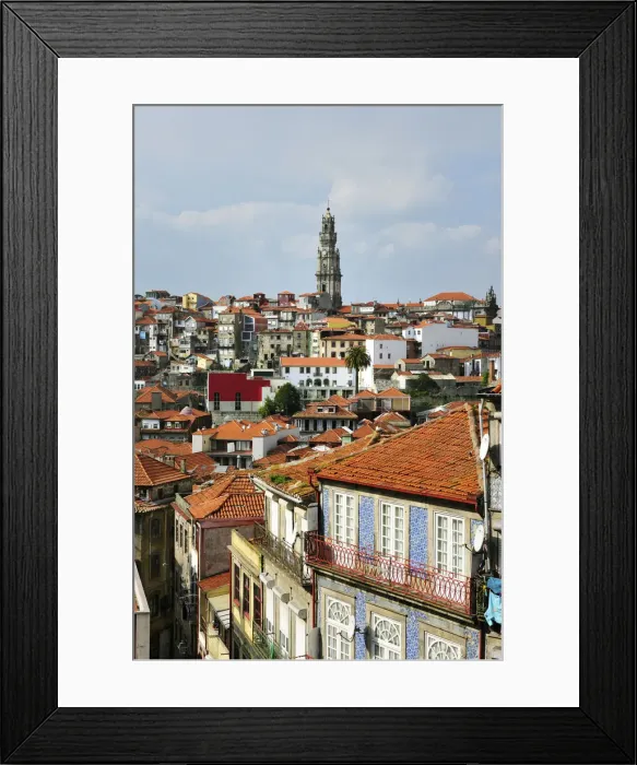 Framed Print : Torre dos Clerigos. Oporto, Portugal Framed Print : Torre dos Clerigos. Oporto, Portugal