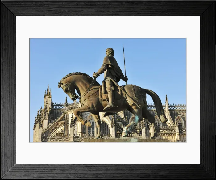 Framed Print : Equestrian statue of Constable Nuno Alvares Pereira. Batalha, Portugal Framed Print : Equestrian statue of Constable Nuno Alvares Pereira. Batalha, Portugal