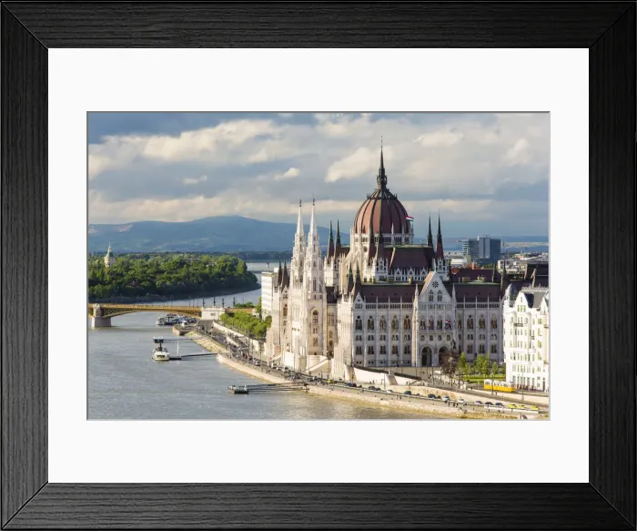 Framed Print : Hungary, Central Hungary, Budapest. The Hungarian Parliament Building on the Danube River Framed Print : Hungary, Central Hungary, Budapest. The Hungarian Parliament Building on the Danube River