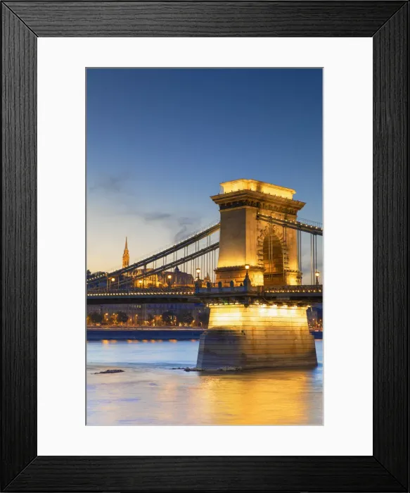 Framed Print : Chain Bridge (Szechenyi Bridge) at sunset, Budapest, Hungary Framed Print : Chain Bridge (Szechenyi Bridge) at sunset, Budapest, Hungary