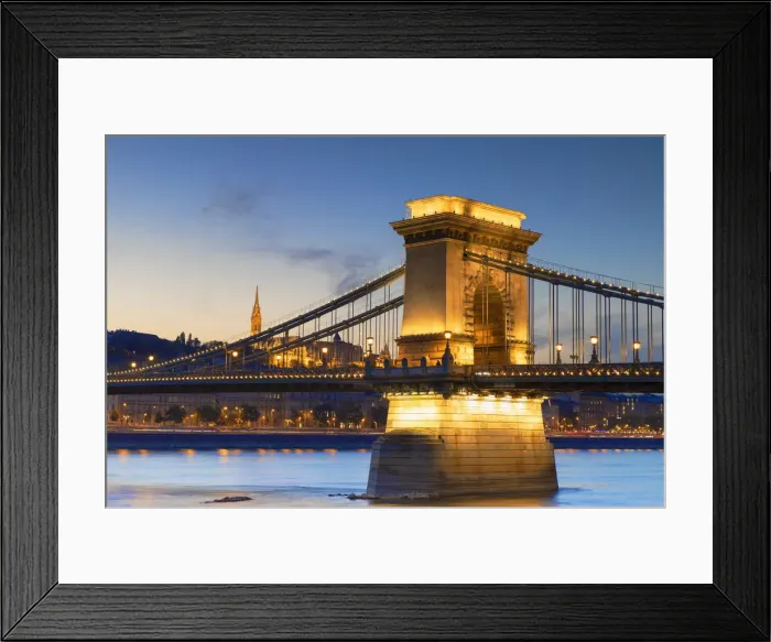 Framed Print : Chain Bridge (Szechenyi Bridge) at sunset, Budapest, Hungary Framed Print : Chain Bridge (Szechenyi Bridge) at sunset, Budapest, Hungary