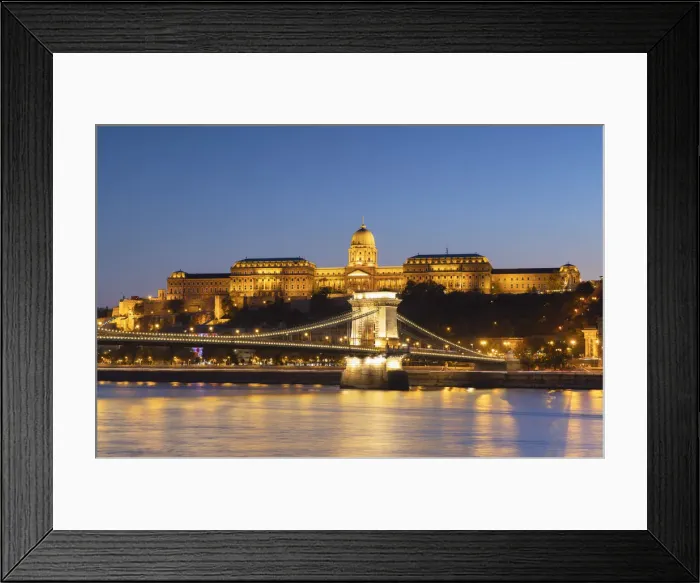 Framed Print : Chain Bridge (Szechenyi Bridge), Buda Castle and River Danube at dusk, Budapest, Hungary Framed Print : Chain Bridge (Szechenyi Bridge), Buda Castle and River Danube at dusk, Budapest, Hungary