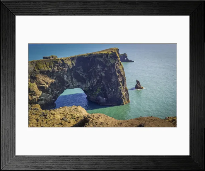 Framed Print : Iceland, Lundadrangur, natural arc rock and ocean Framed Print : Iceland, Lundadrangur, natural arc rock and ocean