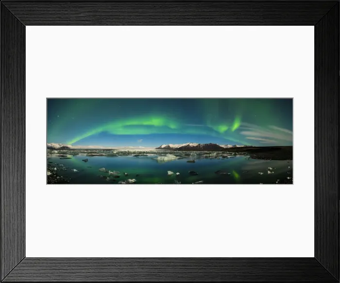 Framed Print : Northern Lights over Jokulsarlon Iceberg Lagoon, Iceland Framed Print : Northern Lights over Jokulsarlon Iceberg Lagoon, Iceland