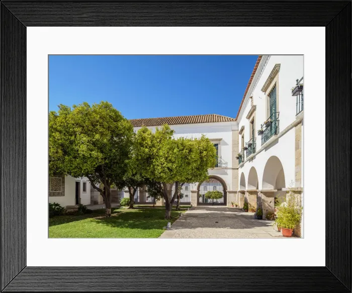 Framed Print : Patio of Se Cathedral, Faro, Algarve, Portugal Framed Print : Patio of Se Cathedral, Faro, Algarve, Portugal