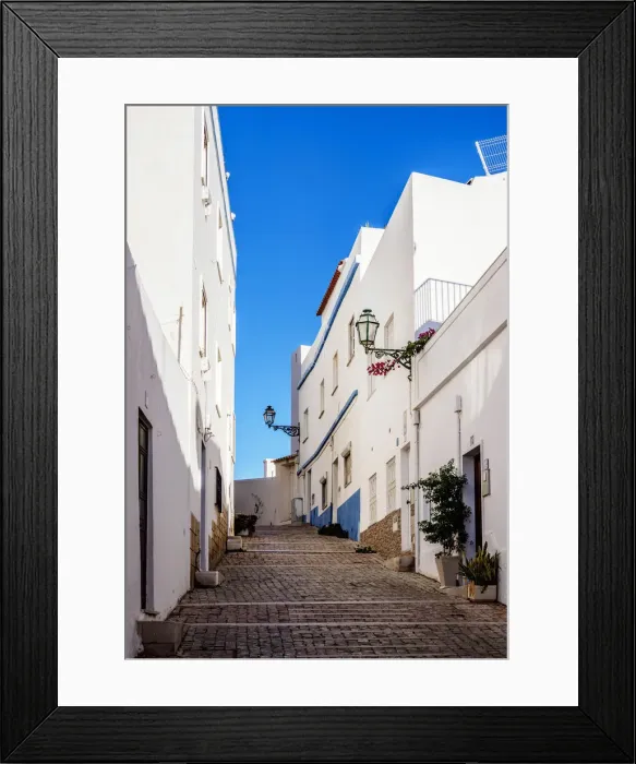 Framed Print : Narrow Lane in Albufeira, Algarve, Portugal Framed Print : Narrow Lane in Albufeira, Algarve, Portugal